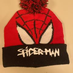 Beanie Spiderman, amint azt Pathé Schiedam az iLost segítségével jelentette.