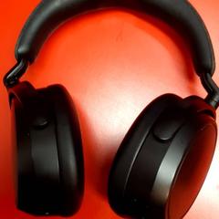 Koptelefoon, zoals gemeld door UvA REC met iLost