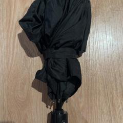 Paraguas, ha sido reportado por Van der Valk Hotel Eindhoven - Best con iLost