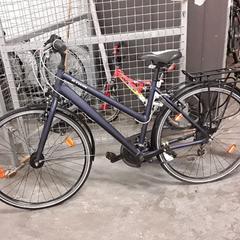 Bizikleta Blauw B-twin, gisa salatu by Fietsdepot Hasselt iLost erabiliz