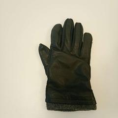 Handschoenen svart handske, zoals gemeld door IKEA Åsane met iLost