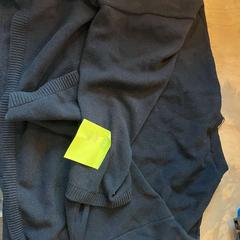 Camisa, segundo informou Amsterdam ID Aparthotel usando iLost