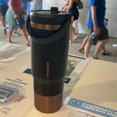 Water bottle Hydrapeak, as reported by Cincinnati Tennis LLC using iLost