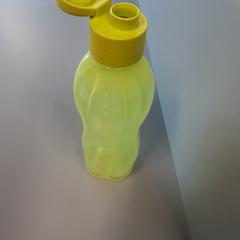 Drinkfles // water bottle, come riportato da Vrije Universiteit Brussel (VUB) utilizzando iLost