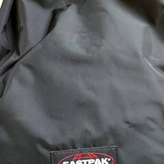 Turnzak - Zwart Eastpak, gisa salatu by Regio Antwerpen - Brussel iLost erabiliz