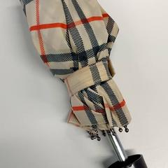 Esernyő, amint azt Centraal magazijn az iLost segítségével jelentette.