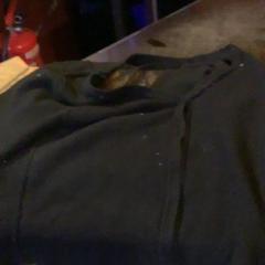 Vestje met kant, ha sido reportado por Café Leentje con iLost