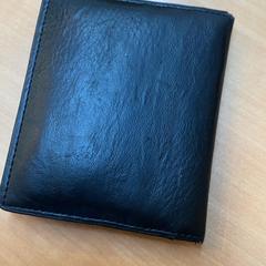 Carteira, como reportado por Gemeente Zutphen utilizando o iLost