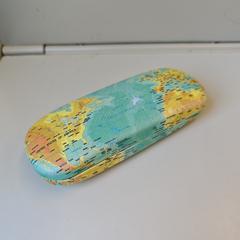 Brillenkoker met bril van Esprit, ha sido reportado a iLost