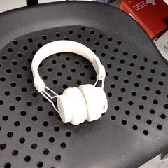 Sluchátka, jak nahlášeno Arriva Twents pomocí iLost