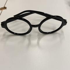 メガネ 黒ぶち, gemeldet von IKEA神戸 über iLost