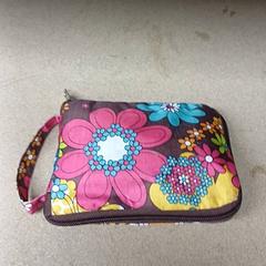 Väska, rapporterat av Qbuzz GD Groningen Peizerweg med iLost