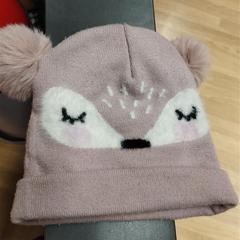 Hatt, som rapportert av IKEA Brno ved bruk av iLost