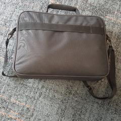 Laptoptas met boeken, as reported by Connexxion Amstelland-Meerlanden Schiphol Zuid using iLost
