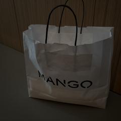Mango tasje met inhoud, som rapporterats till iLost