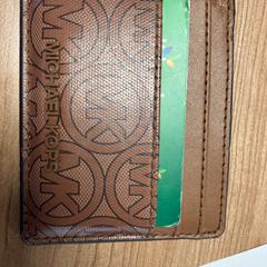 Portemonneetje, as reported by Connexxion Amstelland-Meerlanden Schiphol Zuid using iLost