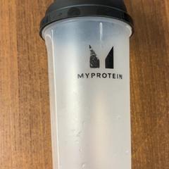 Bouteille à boire Myprotein, a été signalé par Pathé Leeuwarden utilisant iLost