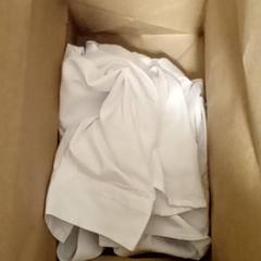 Blouse White, zoals gemeld door Mövenpick Hotel Amsterdam City Centre met iLost