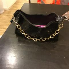 Taška, jak nahlášeno U-OV Utrecht pomocí iLost