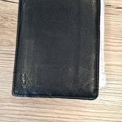 Carteiras - Croons, como reportado por Centraal magazijn utilizando o iLost