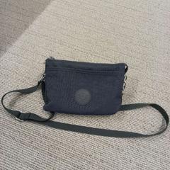 Bolsa, ha sido reportado por Arriva West-Brabant con iLost