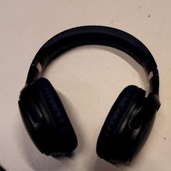 Slúchadlá, ako bolo nahlásené Qbuzz ZHN pomocou iLost