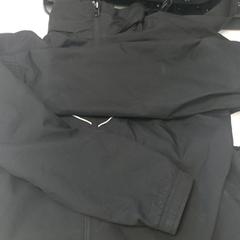 Roupa - Jas, segundo informou Regio Limburg - Leuven usando iLost