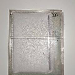 Kaartenhouder - Rosario, a été signalé par Centraal magazijn utilisant iLost