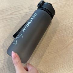 Bidon, zgłoszono przez Van Heugten Tours przy użyciu iLost