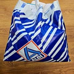 Taška, jak nahlášeno HTM pomocí iLost
