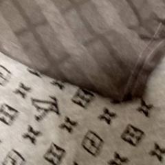 Shawl Grey, as reported by Mövenpick Hotel Amsterdam City Centre using iLost