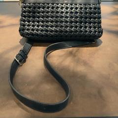 Tas Guess black, zoals gemeld door Van der Valk Hotel Heerlen met iLost
