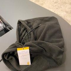 Beanie zwart fleece, gemeldet von Regio West-Vlaanderen über iLost
