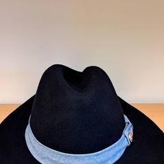 Chapéu, como reportado por Keolis Lund utilizando o iLost