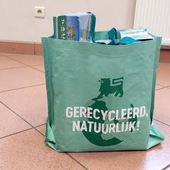 Poltsa, gisa salatu by Centraal magazijn iLost erabiliz