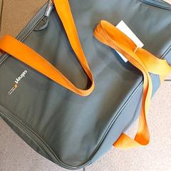 Poltsa - Koeltas, gisa salatu by Centraal magazijn iLost erabiliz