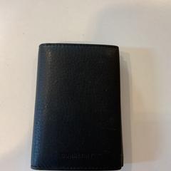 Pasjeshouder noaniy, of Naka., come riportato da Gemeente Amsterdam - Bureau Gevonden Voorwerpen utilizzando iLost