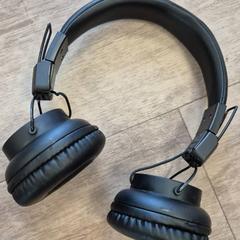 ヘッドホン がiLostで EBS OV Poeldijk によって報告されました