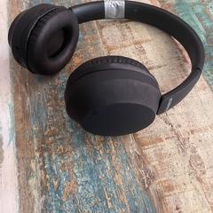 Black maxim headphone, segons s'ha informat a iLost