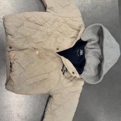 Jas, zoals gemeld door IKEA Anderlecht (Brussels) met iLost