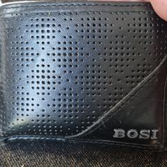 Black wallet, segundo informou a iLost