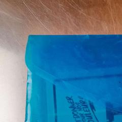 Pochette bleu transparente, a été signalé par TCL utilisant iLost