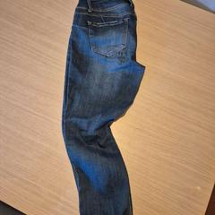 Jeans, rapporterat av Amsterdam ID Aparthotel med iLost