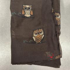 Scarf echarpe, zoals gemeld door IKEA Anderlecht (Brussels) met iLost