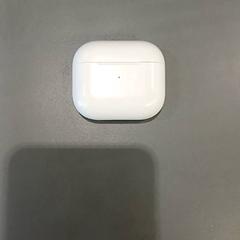 イヤポッド Wit がiLostで Qbuzz GD Groningen HS によって報告されました