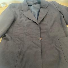 Blazer bleu - noir, as reported by IKEA Liège using iLost