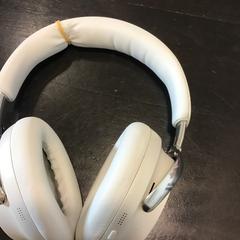 Hörlurar, rapporterat av U-OV Utrecht med iLost