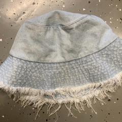 Hat, as reported by Attractie- & Vakantiepark Slagharen using iLost