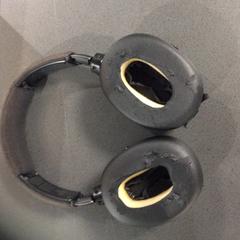 Auriculares, ha sido reportado por Gemeente Nijmegen con iLost