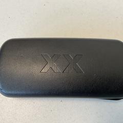 Custodia per gli occhiali Mexx, come riportato da Breng Arnhem utilizzando iLost